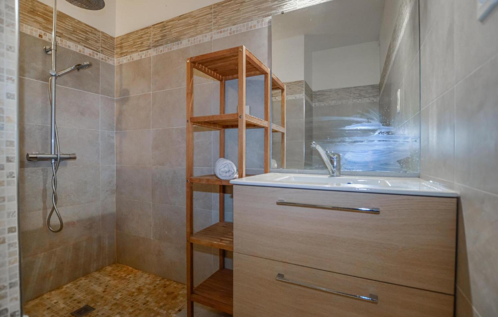 Lovely Apartment In Furiani With Kitchen Екстериор снимка
